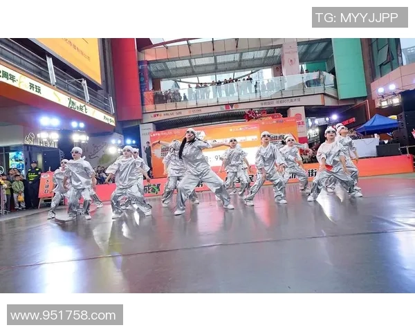 成都街舞队在极限运动联赛中的耐力表现分析与点评 成都街舞队在极限运动联赛中的耐力表现分析与点评