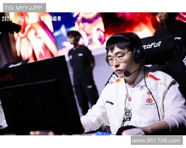 赛后复盘分析：JDG与FPX对决中的战术意识与团队配合探讨